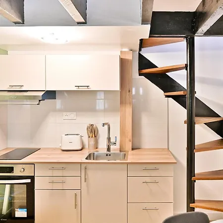 Maisonette 5 Minutes From Paris Iii